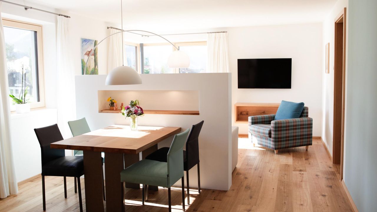 Blick in die Wohnung_App. Balance Blick in die Wohnung_App. Balance